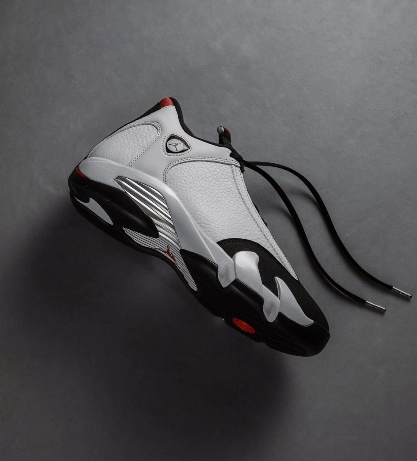 Air Jordan 14 Retro "Black/White" – Stealth Motion