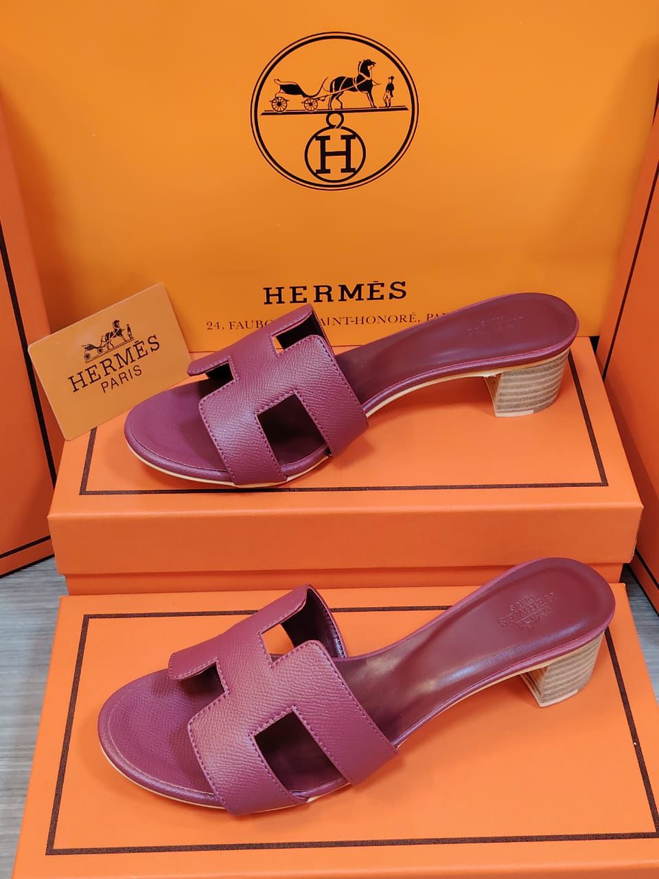 Hermès Oasis Plum/Pink Grained Leather Block Heel Sandals