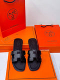 Hermès Oran Sandals – Classic Noir Black Epsom Leather
