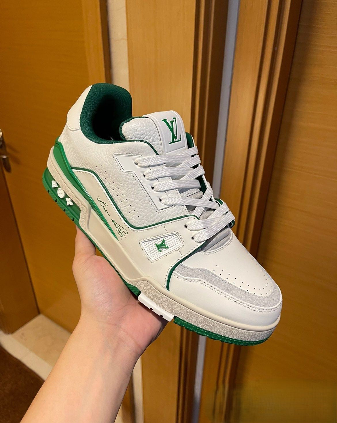Louis Vuitton Trainer "Green/White" | Signature Script Edition