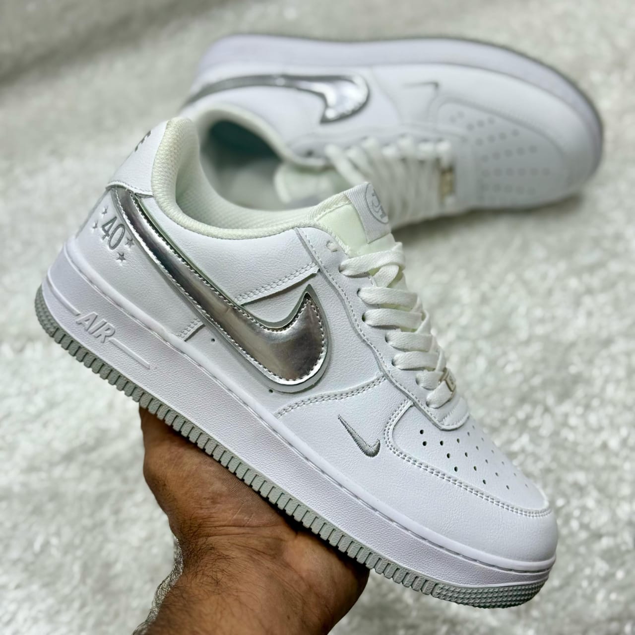 Nike Air Force 1 Low – 40th Anniversary (White/Silver) 💿