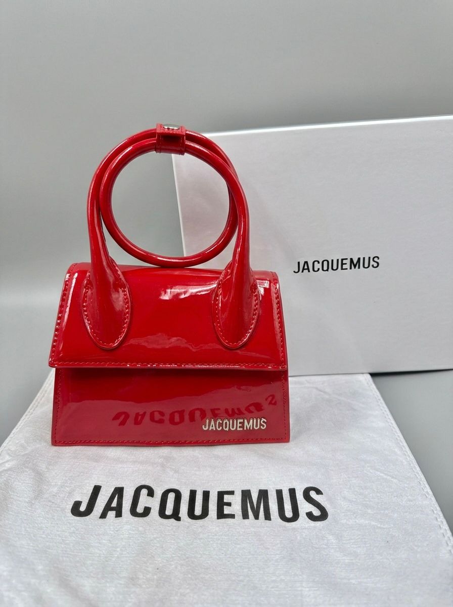 Jacquemus Le Chiquito Noeud – Glossy Patent Red